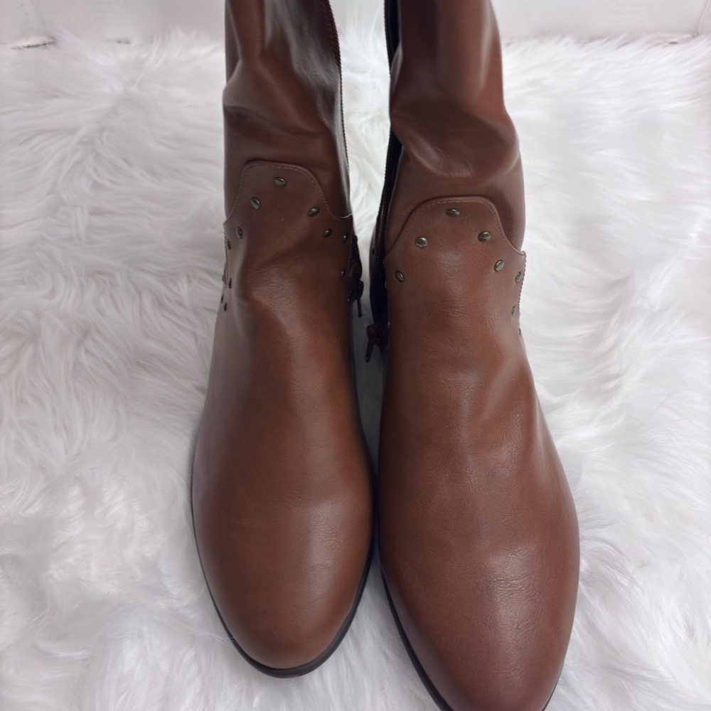 Comfortview Brown Heeled Boots